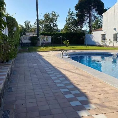 Fantastico Con Piscina Comunitaria Junto Al Mar En