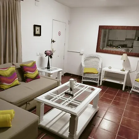 Fantastico Con Piscina Comunitaria Junto Al Mar En