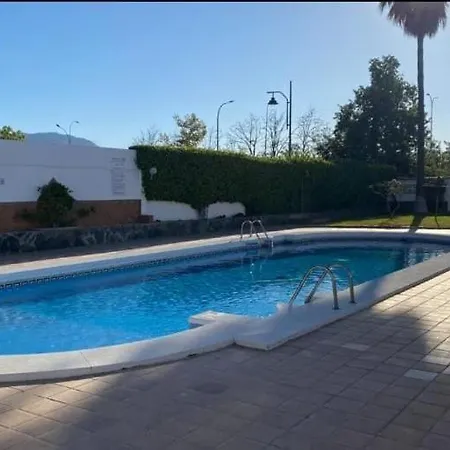 Fantastico Con Piscina Comunitaria Junto Al Mar En Appartement *
